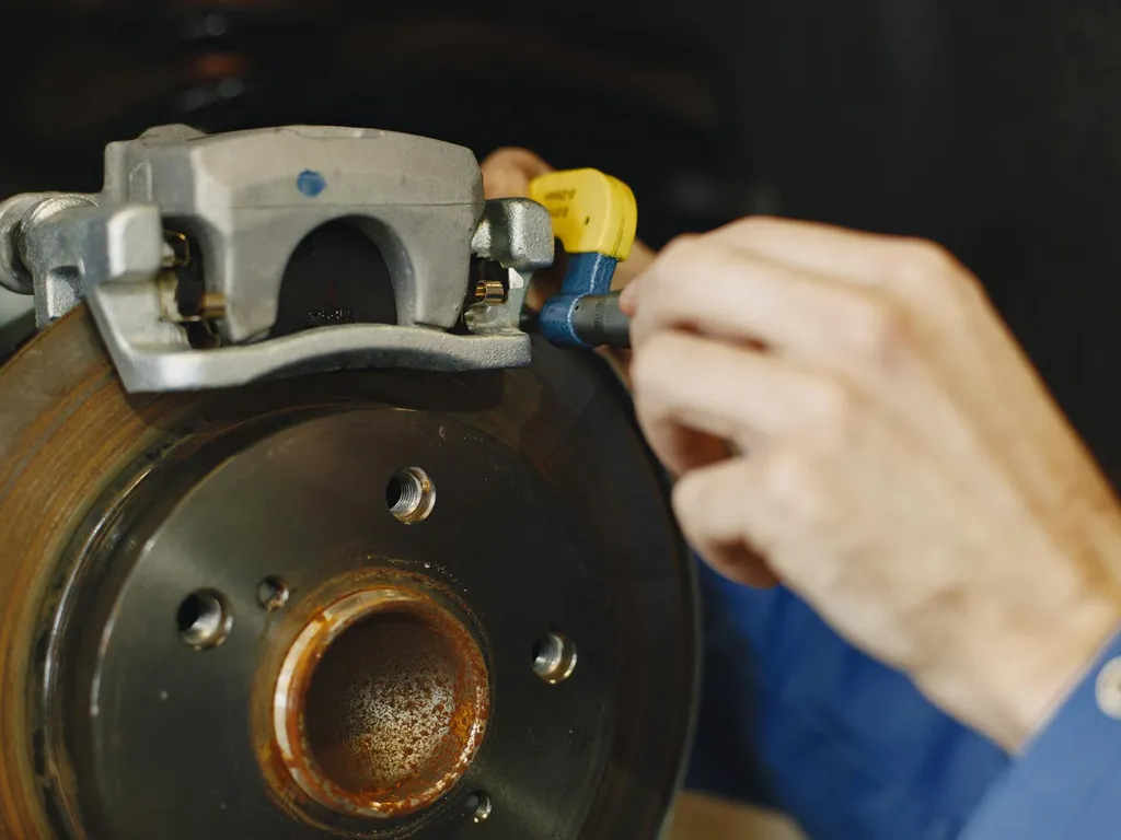 Disque de frein légèrement usé et contrôle technique, ce qui passe, ce qui bloque et quoi faire avant le rendez vous